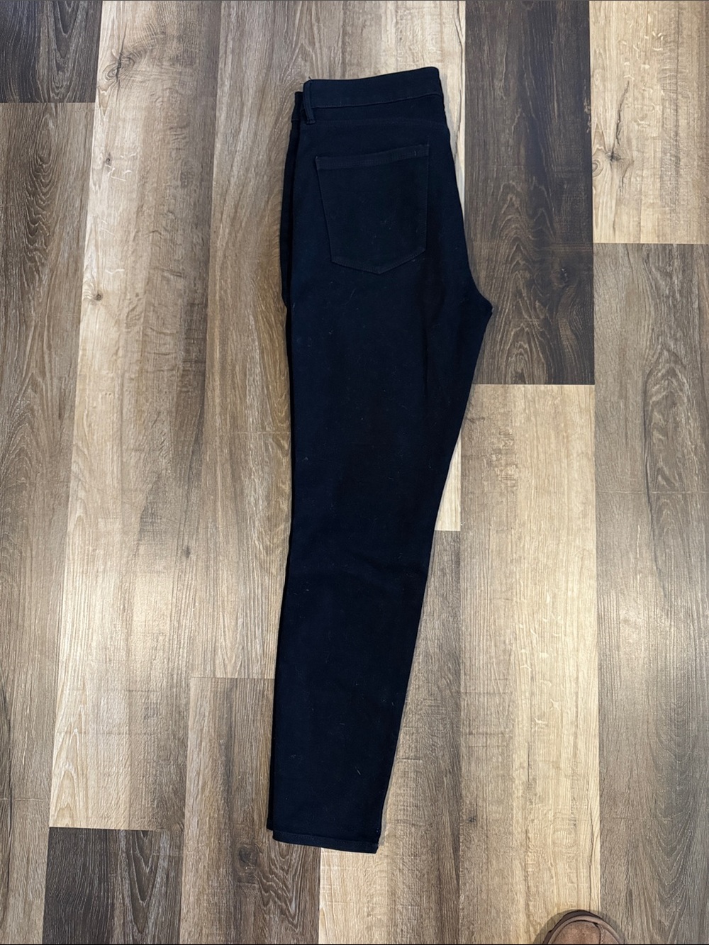 White House Black Market Black High-Rise Skinny Ankle Sculpt
